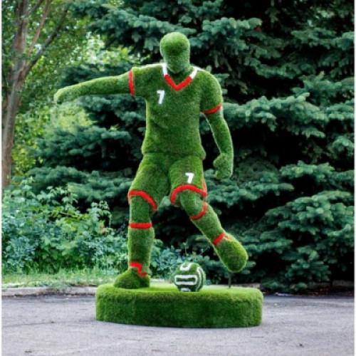 Скульптура топиар фигура Футболист
